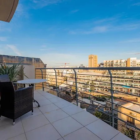 Metrostays Penthouse St Julian's Apartment